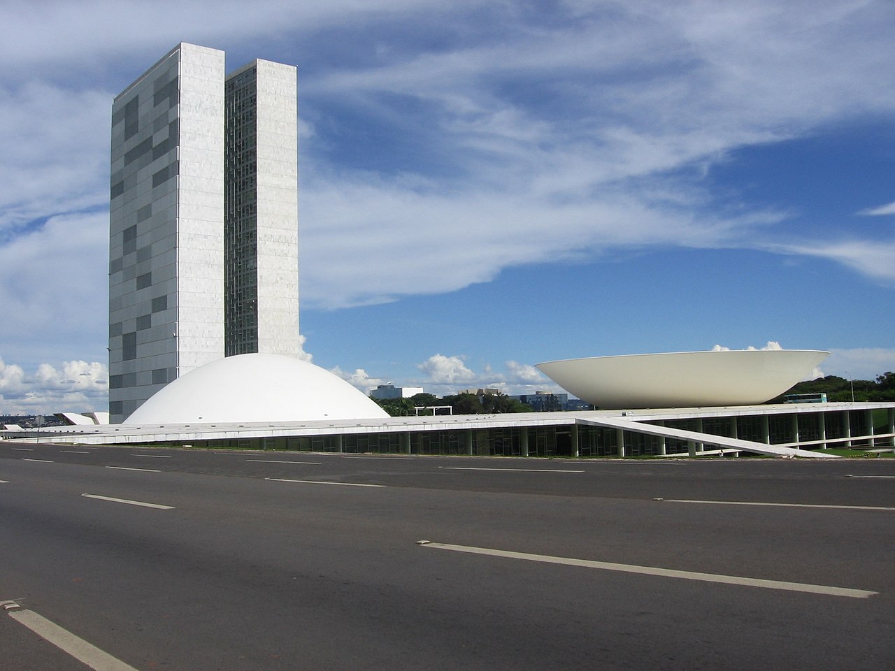 Toà nhà Quốc hội của Brasil do Oscar Niemayer thiết kế