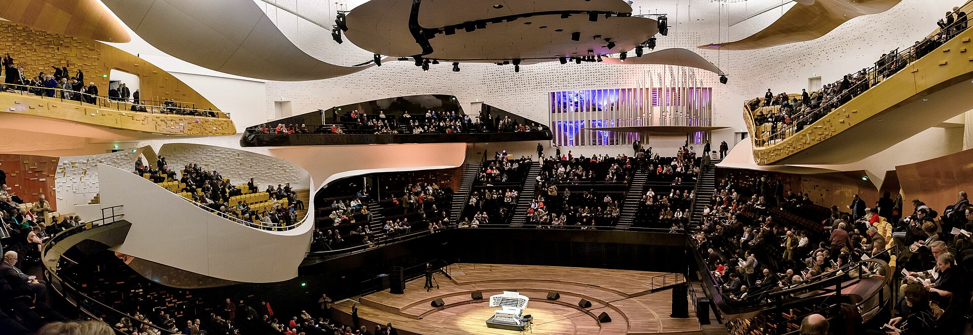 Nội thất của Philharmonie de Paris của Jean Nouvel (2015)