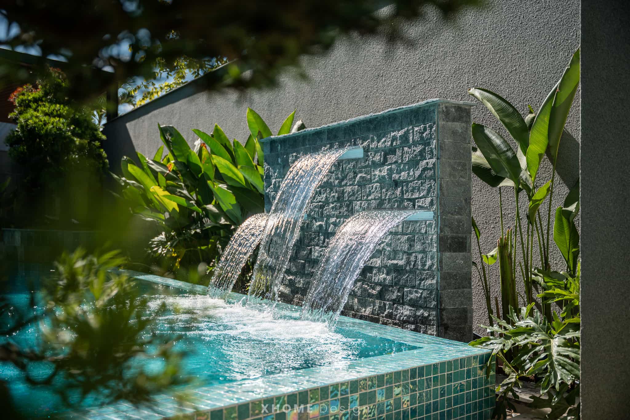 Gạch Mosaic lát hồ bơi