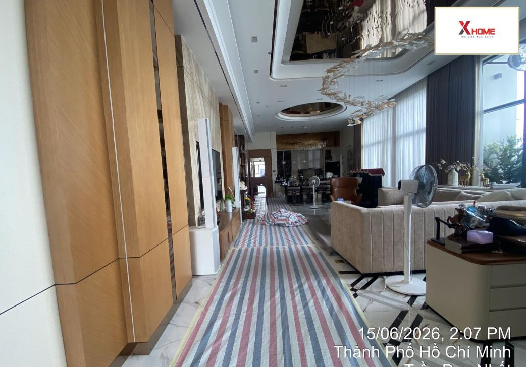 Price Quote for High-End, Complete Interior Design and Construction for Townhouses (Package 15) Construction of the building's structure and interior installation at the site.