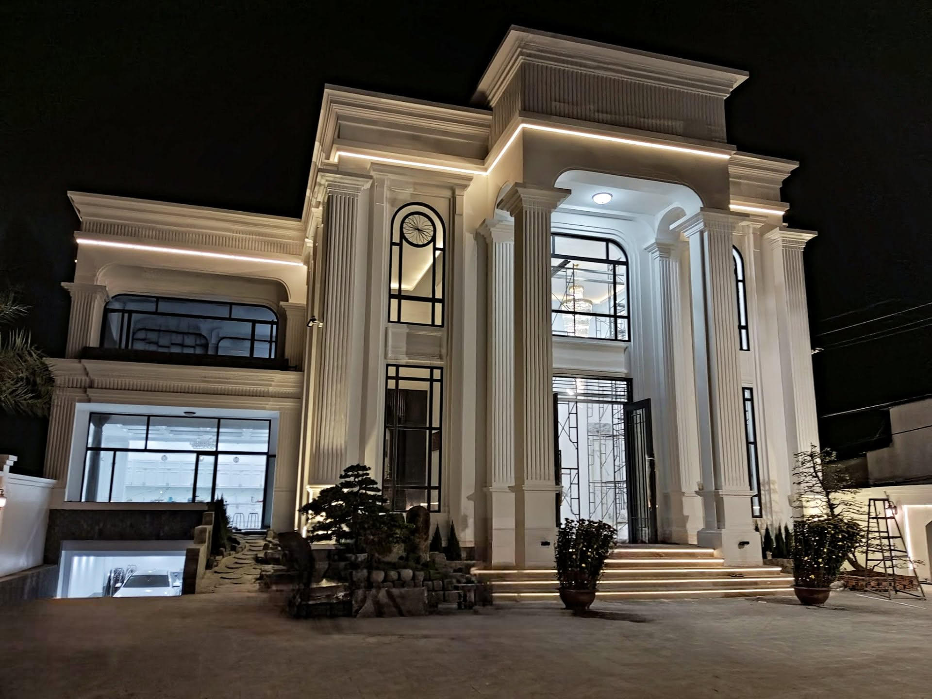 Latest Detailed Price List for a Complete 2-Story Villa Construction Package (2026) Factors that determine the cost of building a two-story villa.
